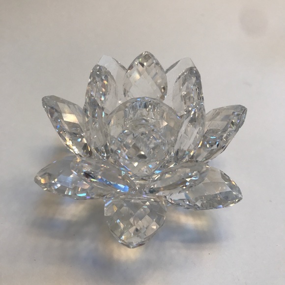 Swarovski Accents Swarovski Crystal Paradise Waterlily Candle